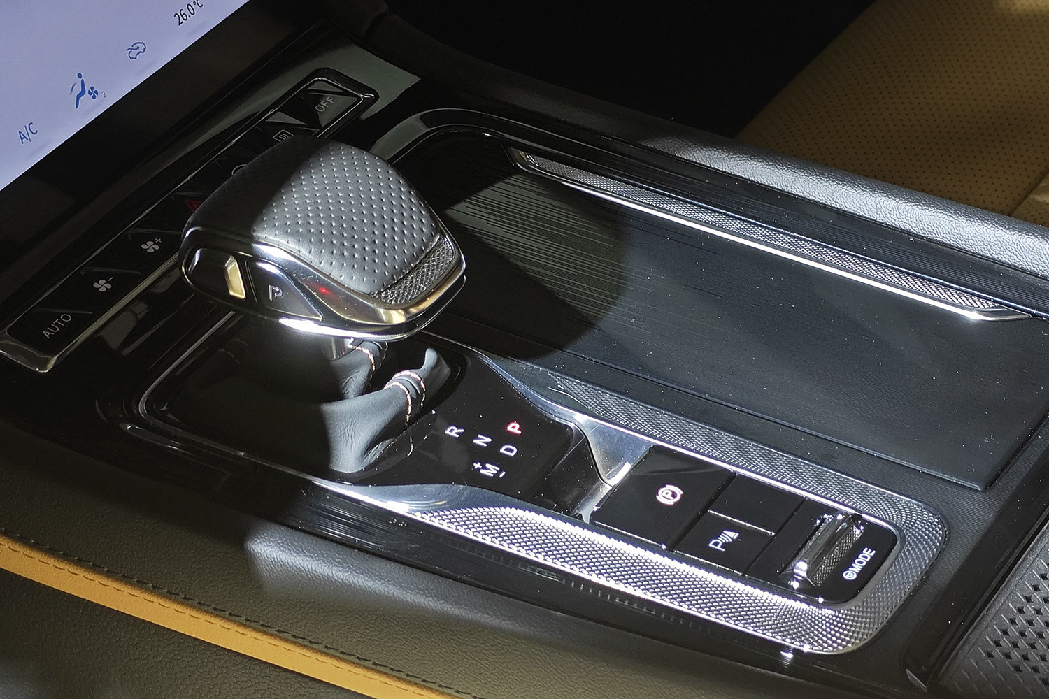 一汽紅旗H6推出四款車型，預售價19.48-24.18萬元