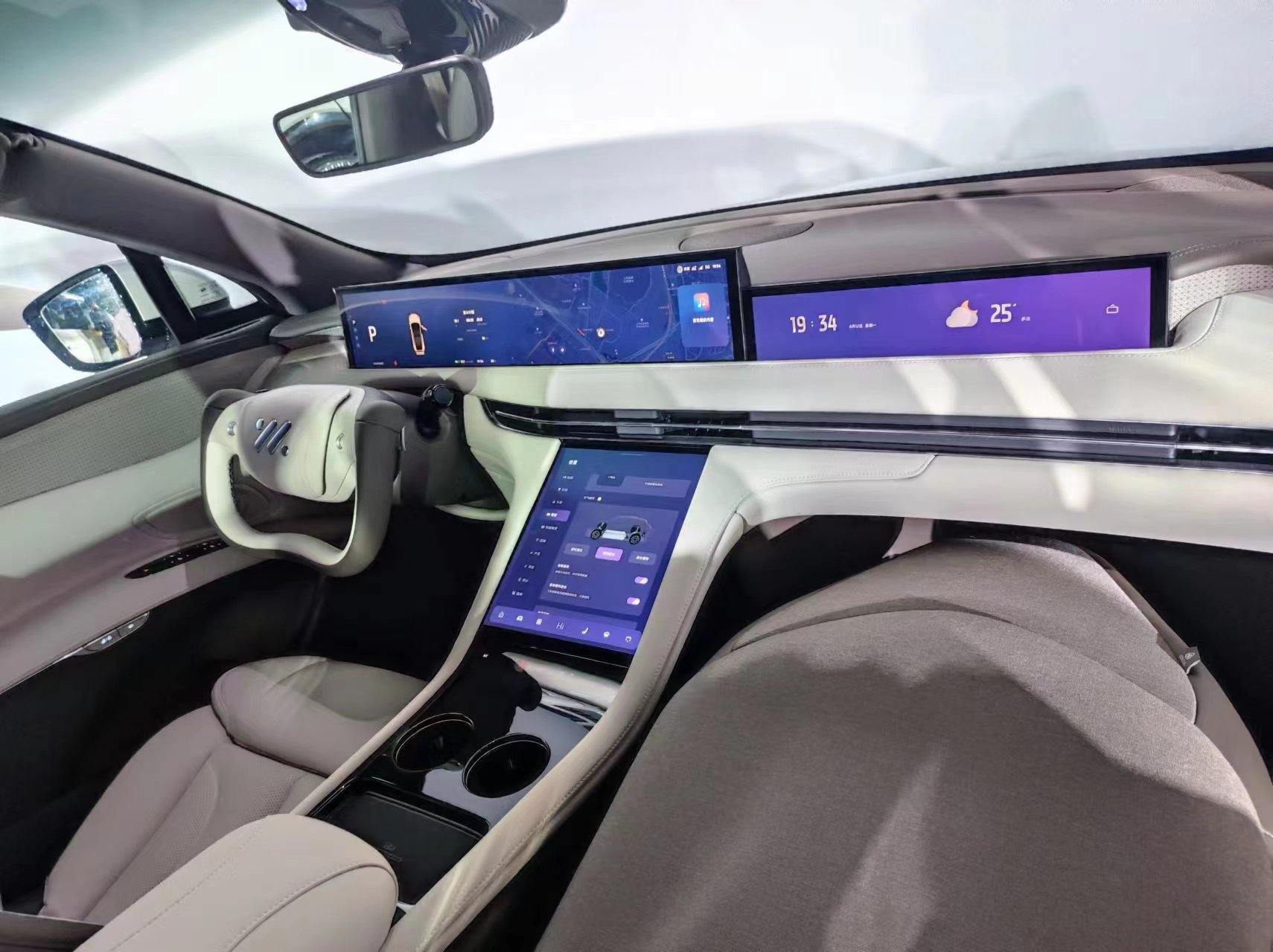 智己LS7全新款車型上市，售價28.98-30.98萬元